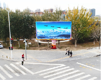 英山户外大屏广告投放要点。